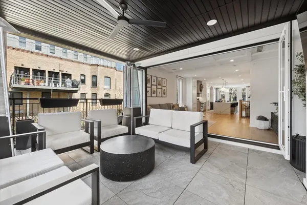 $1,400,000 | 2640 North Bosworth Avenue, Unit 1N, Chicago, IL 60614