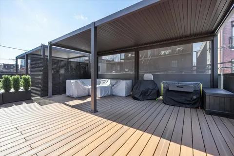 $1,400,000 | 2640 North Bosworth Avenue, Unit 1N, Chicago, IL 60614
