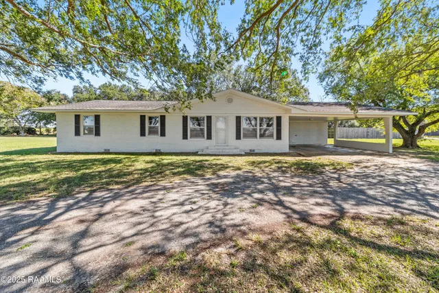 $213,000 | 810 Klaby Meaux Road, Kaplan, LA 70548