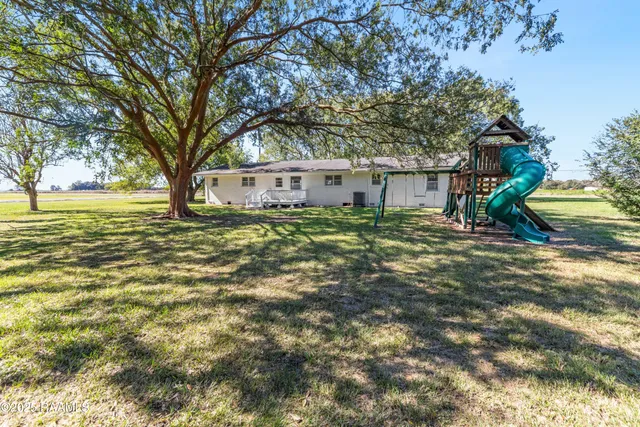$213,000 | 810 Klaby Meaux Road, Kaplan, LA 70548
