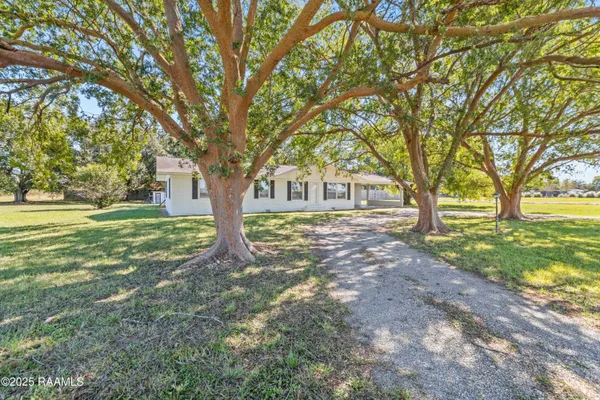 $199,900 | 810 Klaby Meaux Road, Kaplan, LA 70548