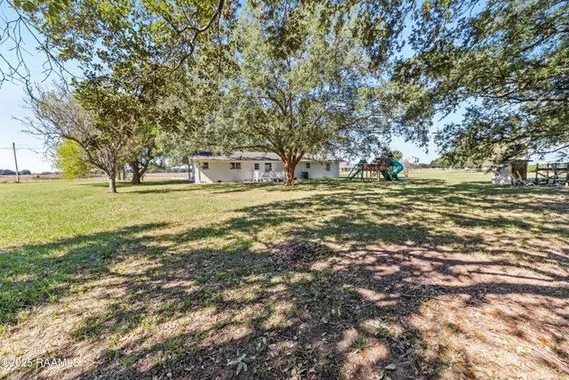 $213,000 | 810 Klaby Meaux Road, Kaplan, LA 70548