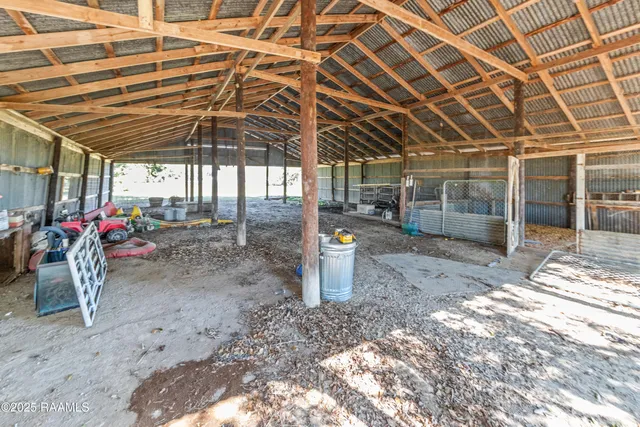 $213,000 | 810 Klaby Meaux Road, Kaplan, LA 70548