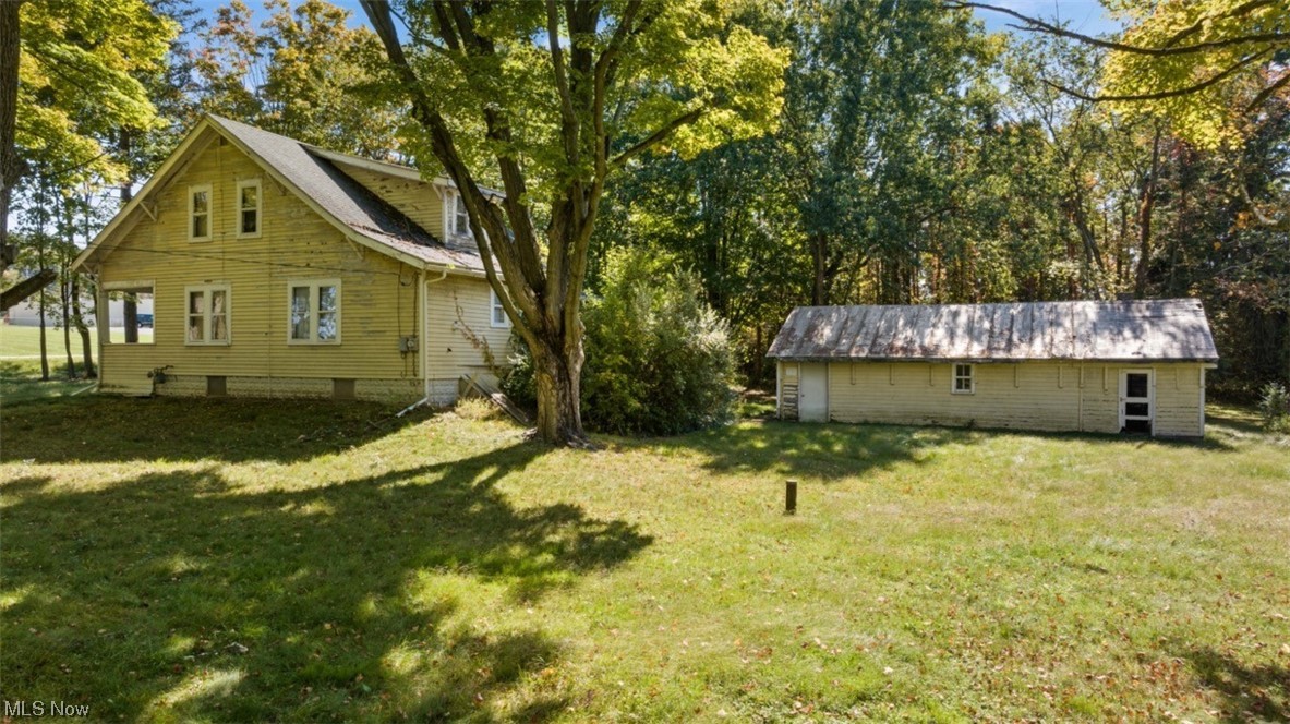 9884 Rittman Road Wadsworth, OH 44281 - Photo 20 of 27 side of home with garage