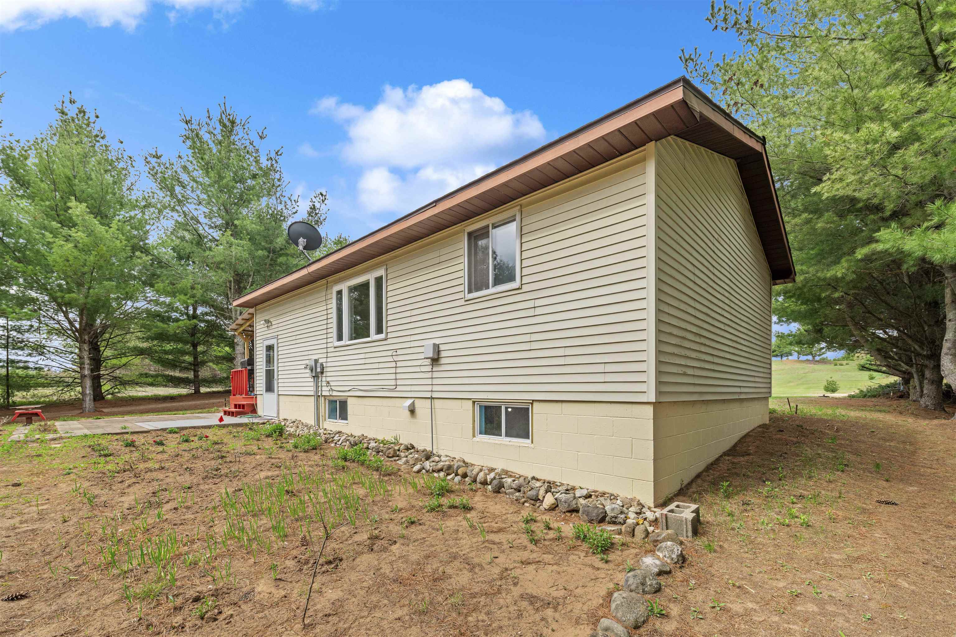 N10493 Caylor Road Wausaukee, WI 54177 - Photo 25 of 33