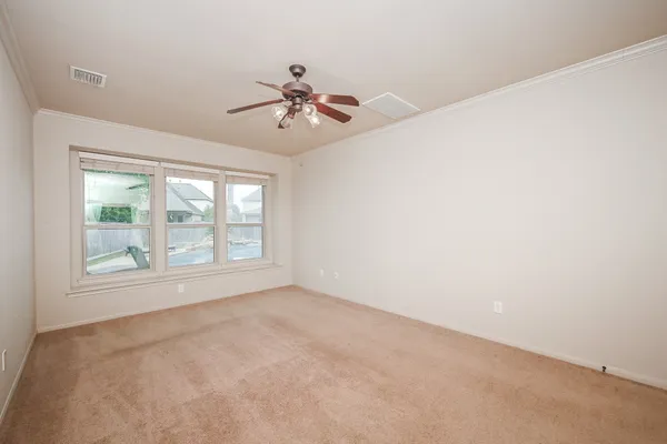 $5,950 | 19 Sandwell Place, Spring, TX 77389