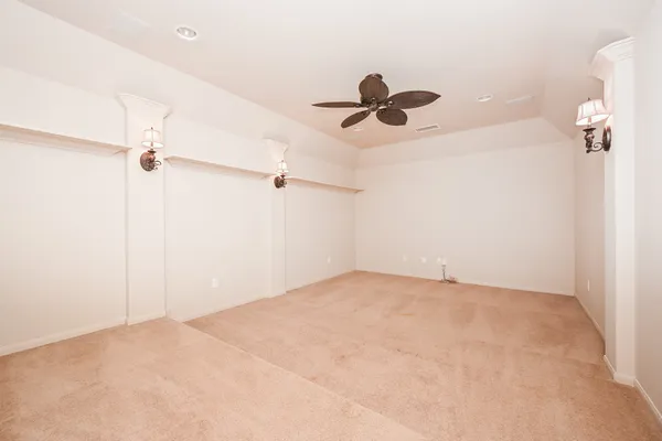 $5,950 | 19 Sandwell Place, Spring, TX 77389