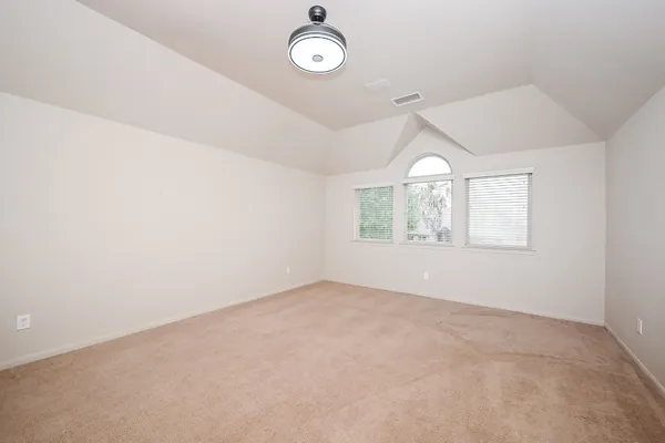 $5,950 | 19 Sandwell Place, Spring, TX 77389