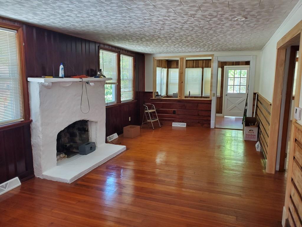 5 Barrett Way Wareham, MA 02538 - Photo 9 of 22 Gallery Image 9
