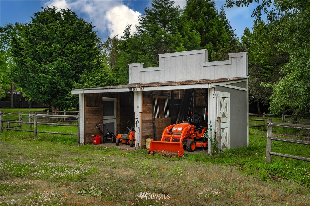 12429 Koeppen Road Southeast Rainier, WA 98576 - Photo 11 of 40 Gallery Image 11