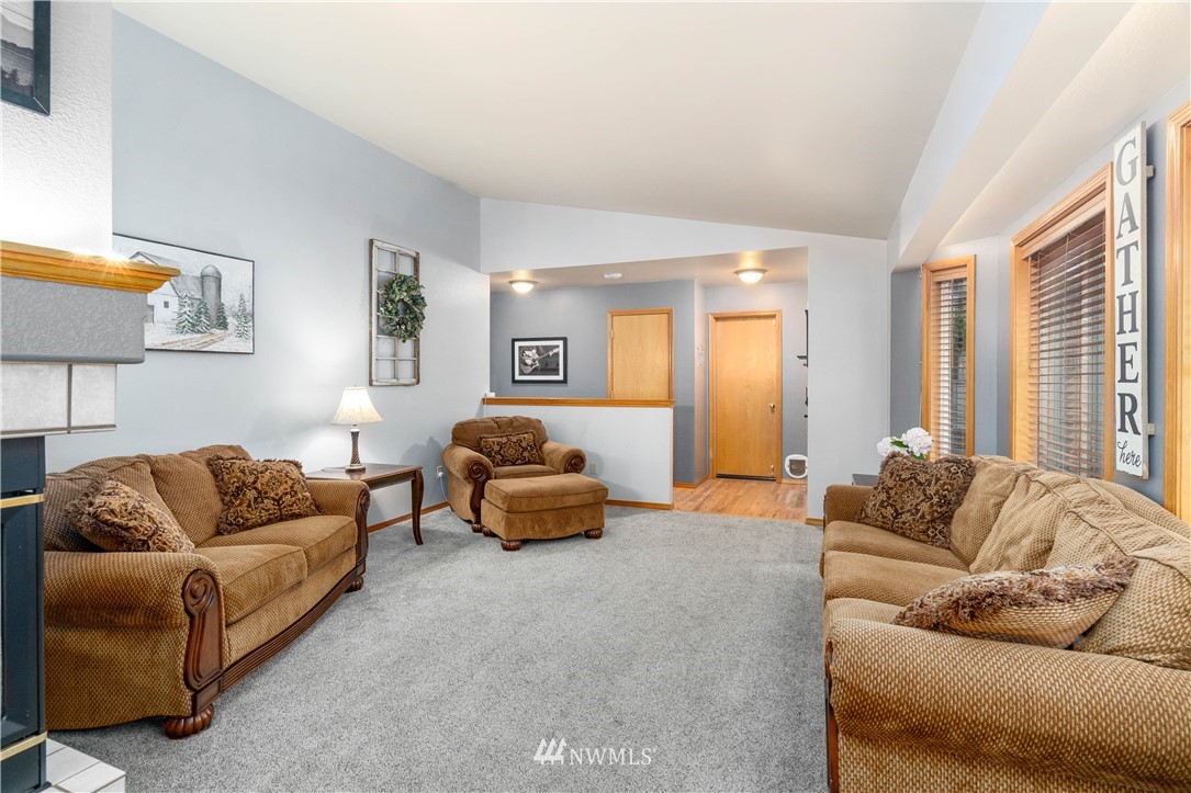 12429 Koeppen Road Southeast Rainier, WA 98576 - Photo 13 of 40 Gallery Image 13