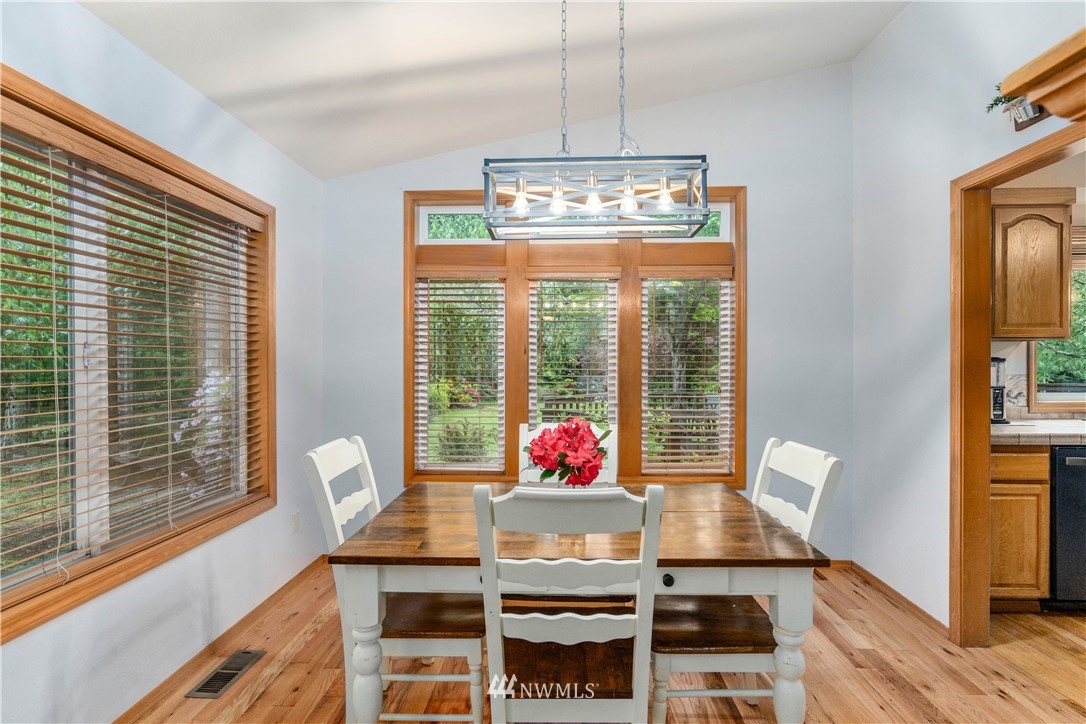 12429 Koeppen Road Southeast Rainier, WA 98576 - Photo 15 of 40 Gallery Image 15