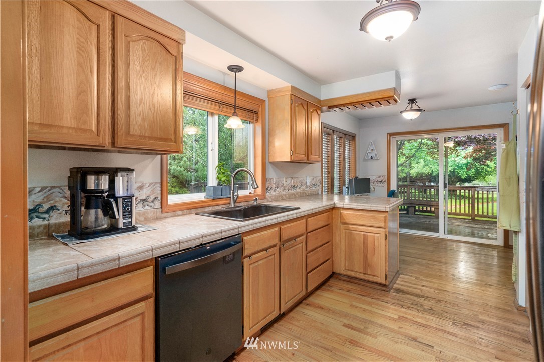 12429 Koeppen Road Southeast Rainier, WA 98576 - Photo 16 of 40 Gallery Image 16