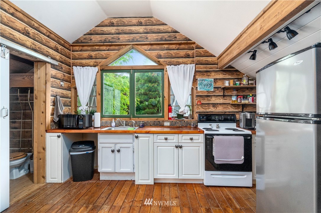 12429 Koeppen Road Southeast Rainier, WA 98576 - Photo 33 of 40 Gallery Image 33