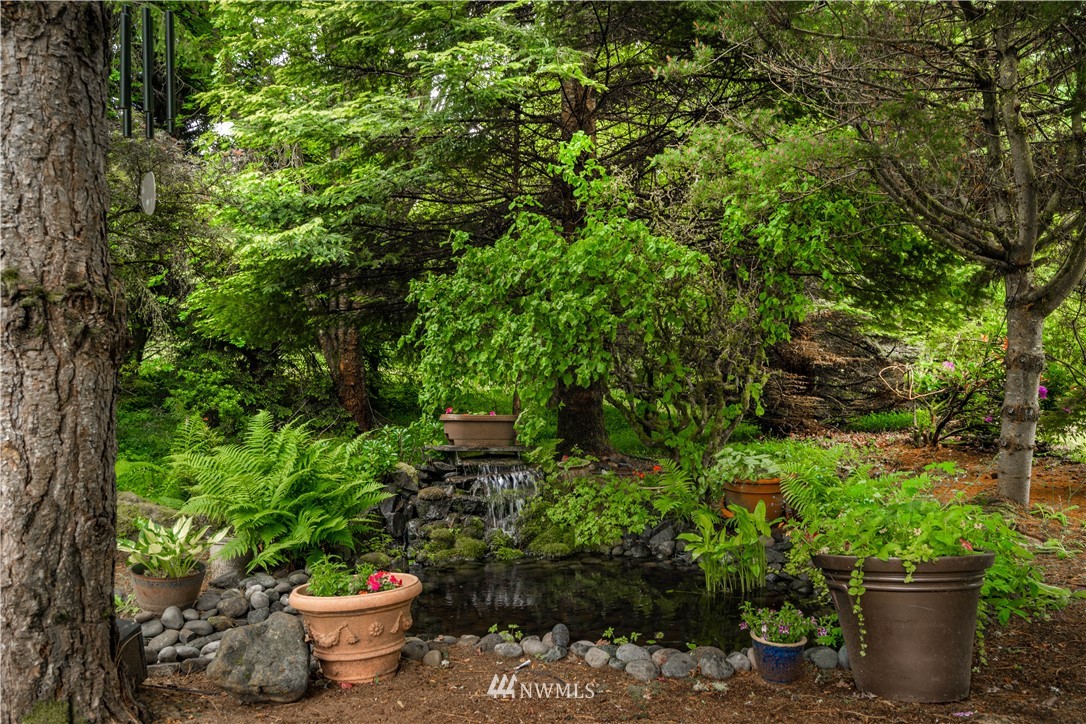 12429 Koeppen Road Southeast Rainier, WA 98576 - Photo 5 of 40 Gallery Image 5