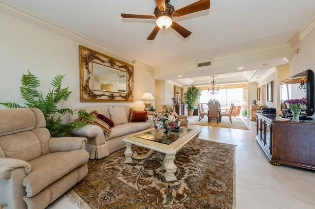$590,000 | 17031 Boca Club Boulevard, Unit 85A, Boca Raton, FL 33487