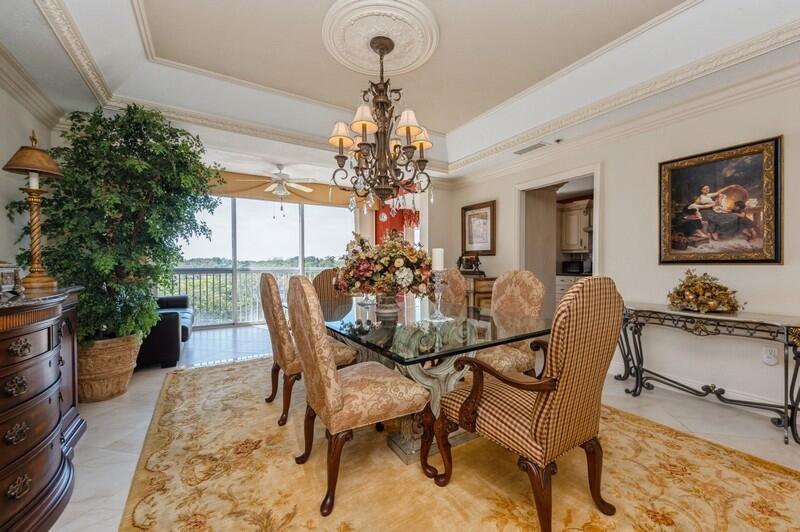 17031 Boca Club Boulevard, Unit 85A Boca Raton, FL 33487 - Photo 5 of 12 Dining room