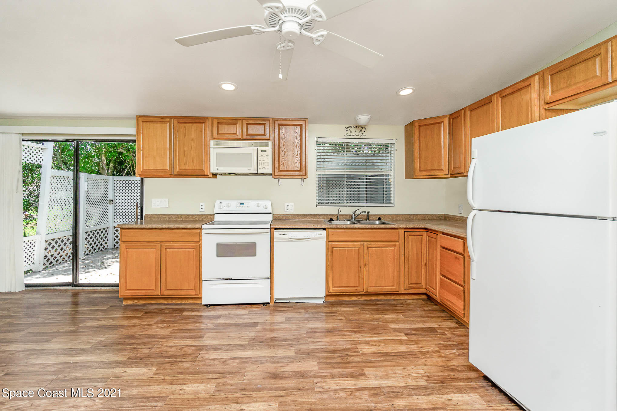 7595 Blackhawk Road Sebastian, FL 32976 - Photo 14 of 32 Jones7595BlackhawkPhotoPack_16-Edit