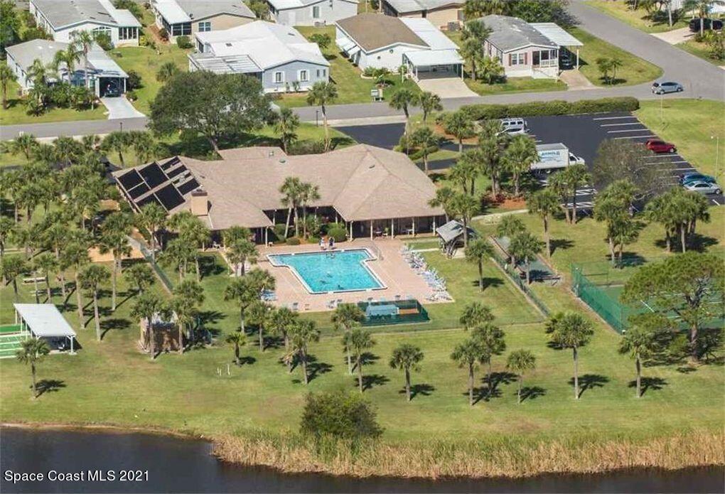 7595 Blackhawk Road Sebastian, FL 32976 - Photo 26 of 32 aerial-view-of-club-house-and-grounds