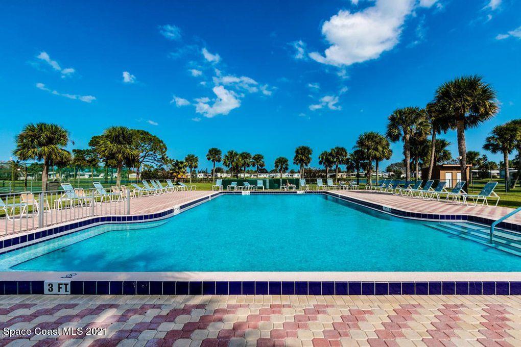 7595 Blackhawk Road Sebastian, FL 32976 - Photo 28 of 32 pool-full-view_1_orig