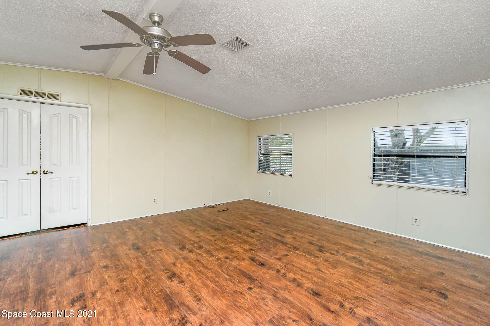 7595 Blackhawk Road Sebastian, FL 32976 - Photo 9 of 32 Jones7595BlackhawkPhotoPack_6-Edit