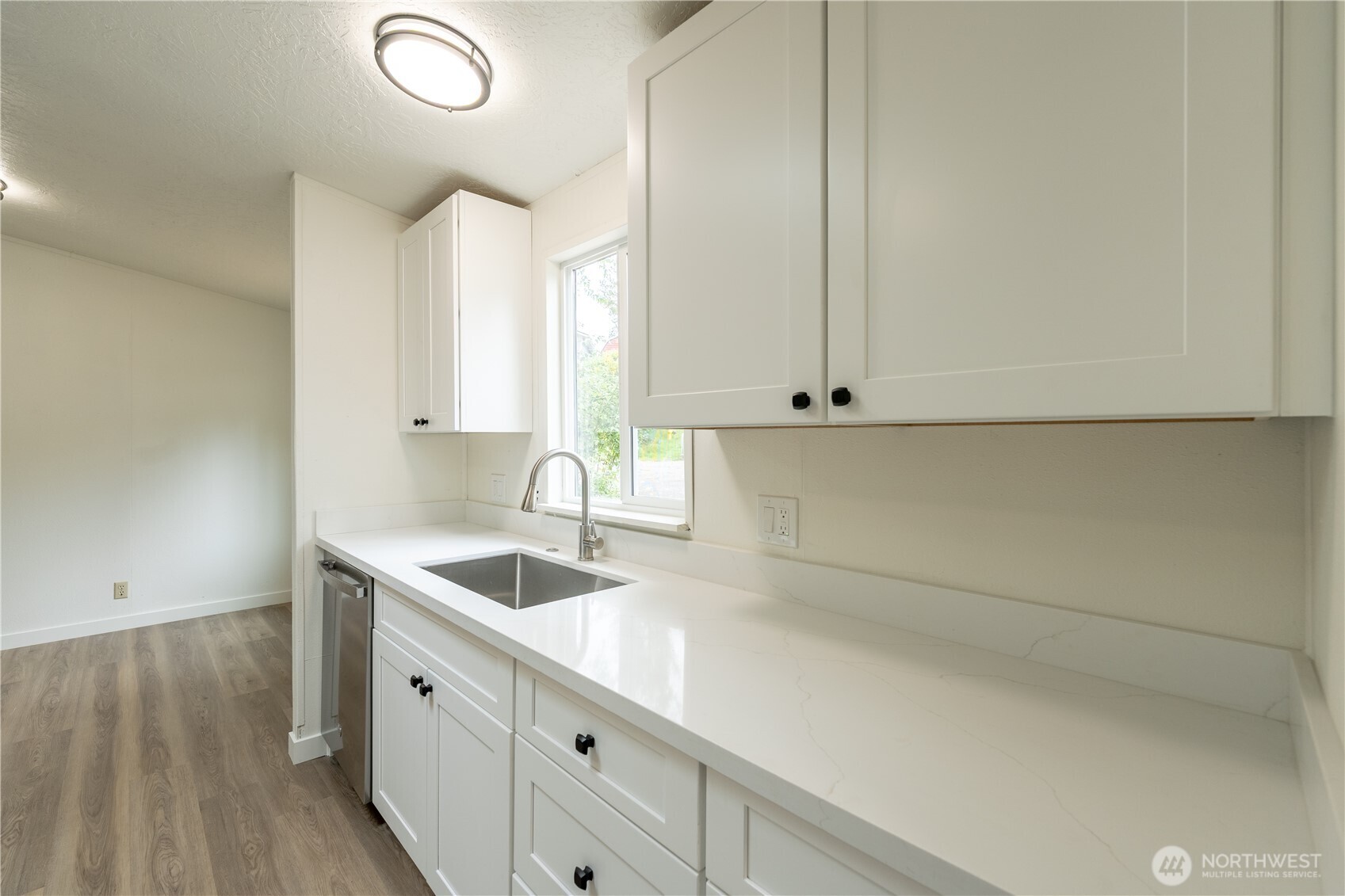 7701 Hardeson Road, Unit 52C Everett, WA 98203 - Photo 6 of 35