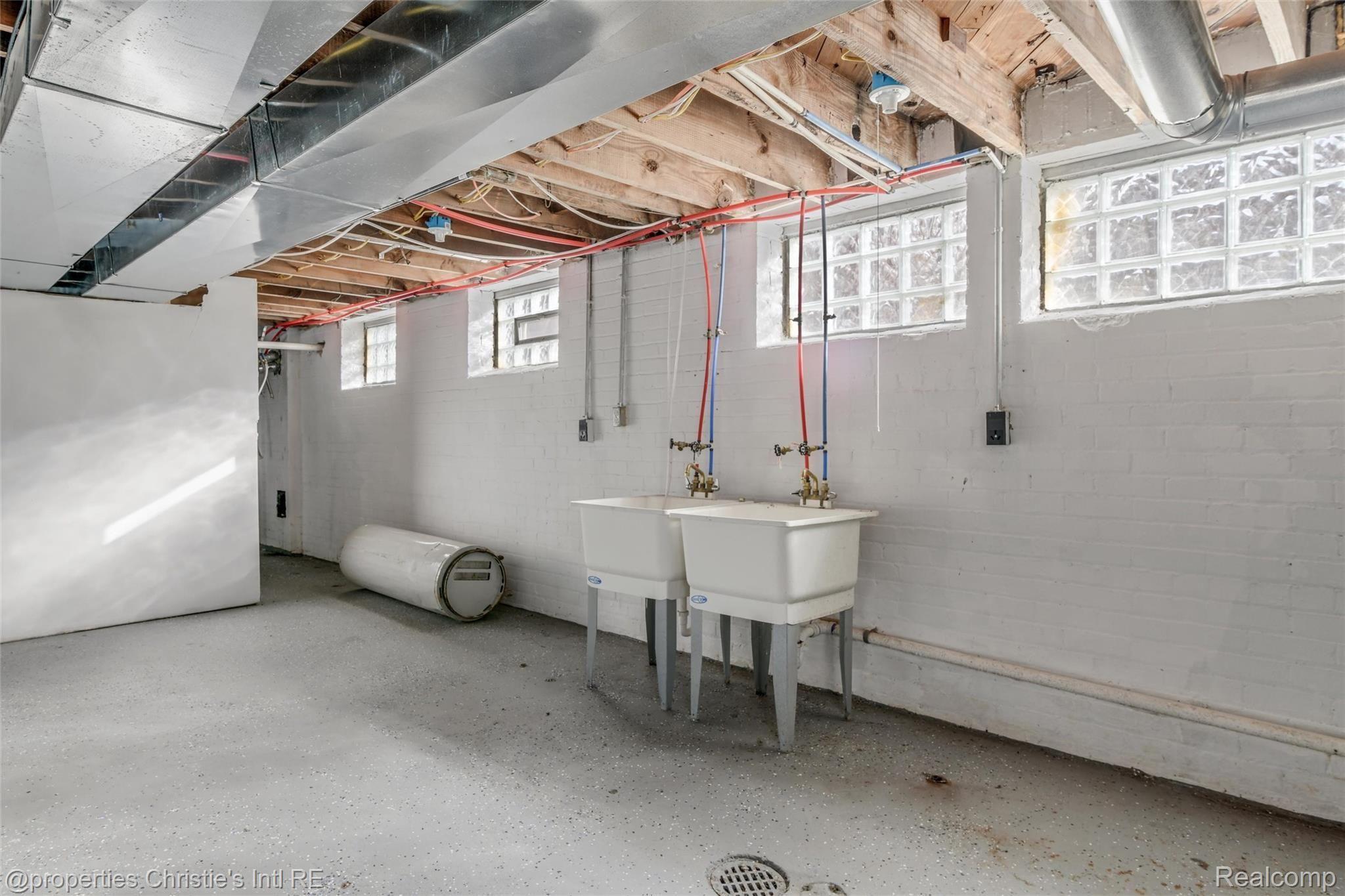 5797 Yorkshire Road Detroit, MI 48224 - Photo 25 of 28 27-5797 Yorkshire Rd - Detroit0023.jpg