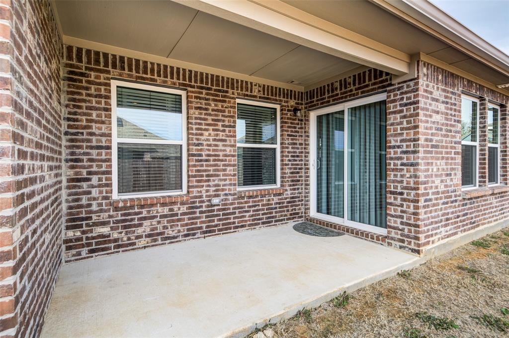 905 Avagail Avenue Springtown, TX 76082 - Photo 23 of 26 View of patio / terrace