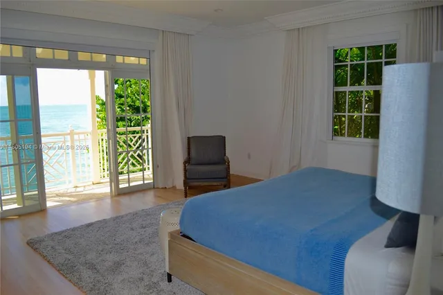 $30,000 | 710 South Mashta Drive, Key Biscayne, FL 33149