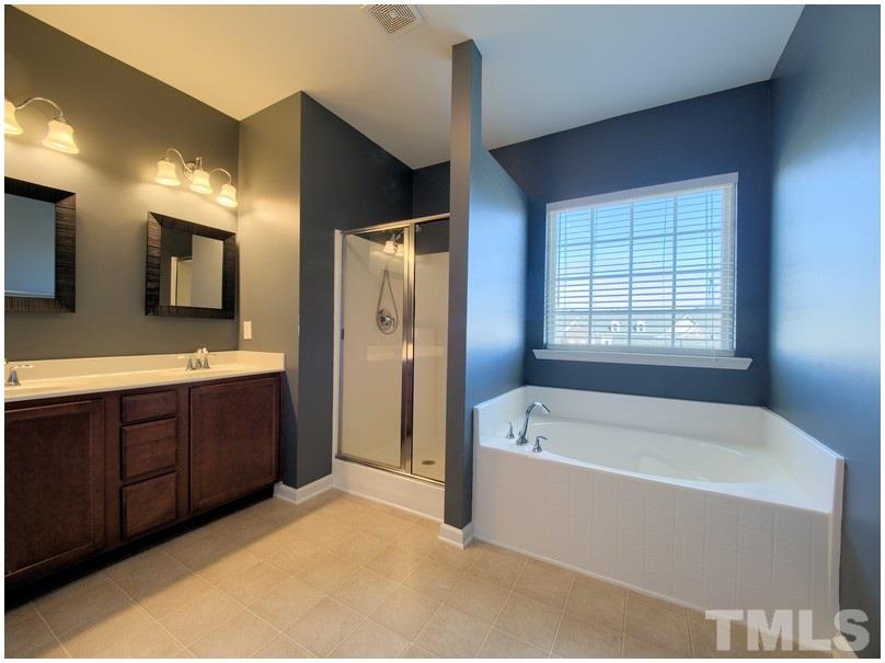 8346 Niayah Way Raleigh, NC 27612 - Photo 14 of 19 Gallery Image 14