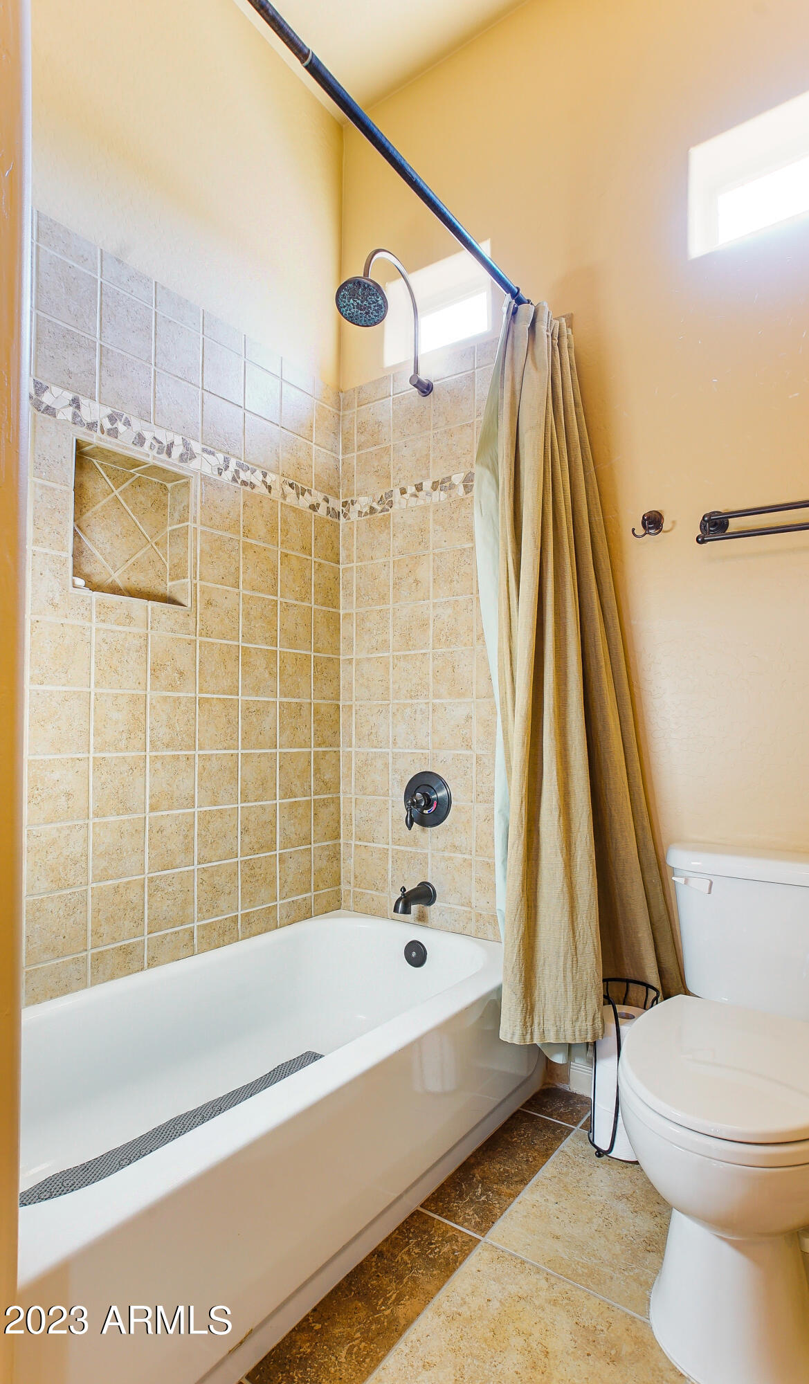 3926 South Falling Star Road Gold Canyon, AZ 85118 - Photo 25 of 45 Jack-N-Jill Tub/Shower