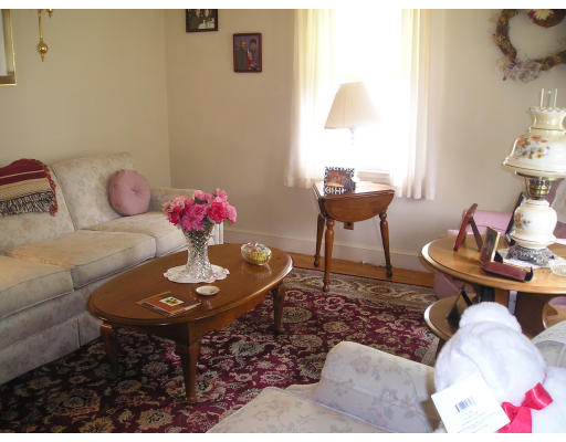41 Holmes Road Dedham, MA 02026 - Photo 3 of 3 Gallery Image 3