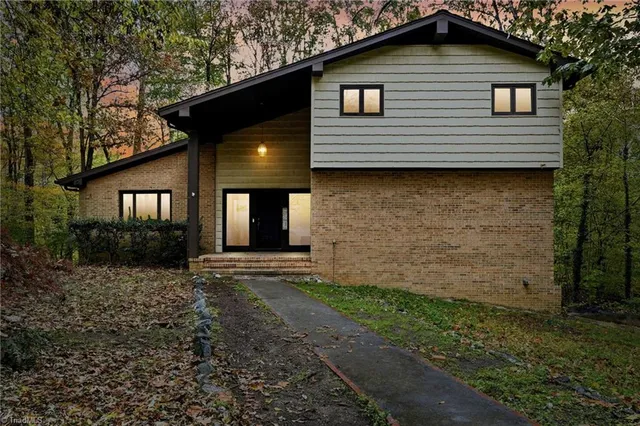 $415,000 | 4507 Trailwood Drive, Greensboro, NC 27407