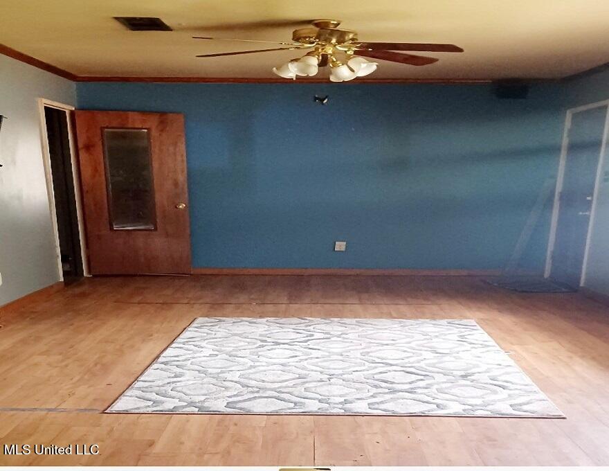 363 Reed Avenue Jackson, MS 39206 - Photo 2 of 7 Living area