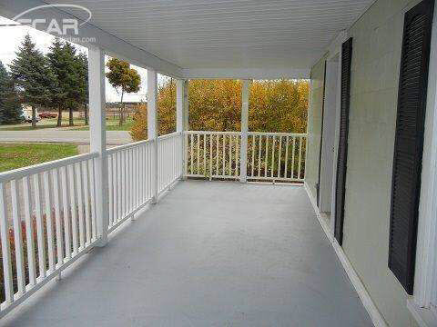 9691 Newburg Road Durand, MI 48429 - Photo 21 of 25 20424273-20.JPG