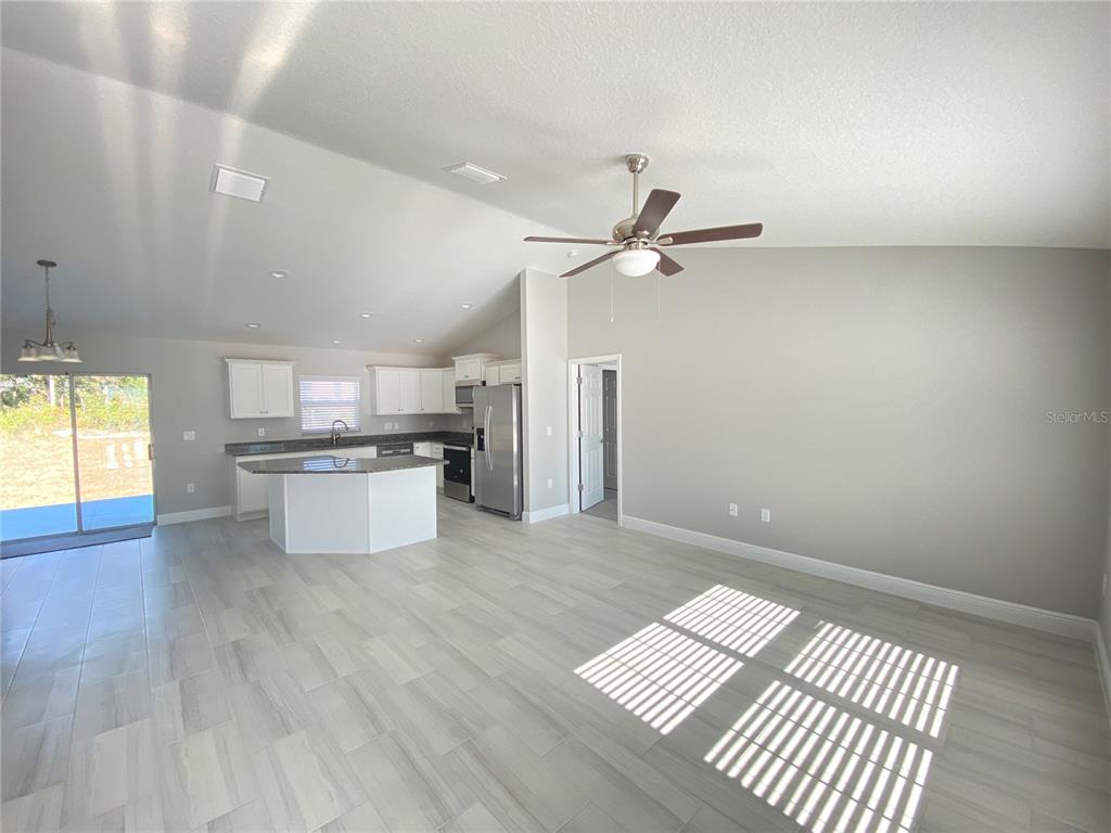 2649 Southwest 152nd Lane Ocala, FL 34473 - Photo 3 of 28