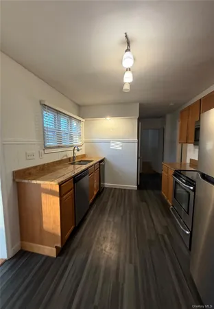 $2,500 | 218 Mt Airy Road, New Windsor, NY 12553