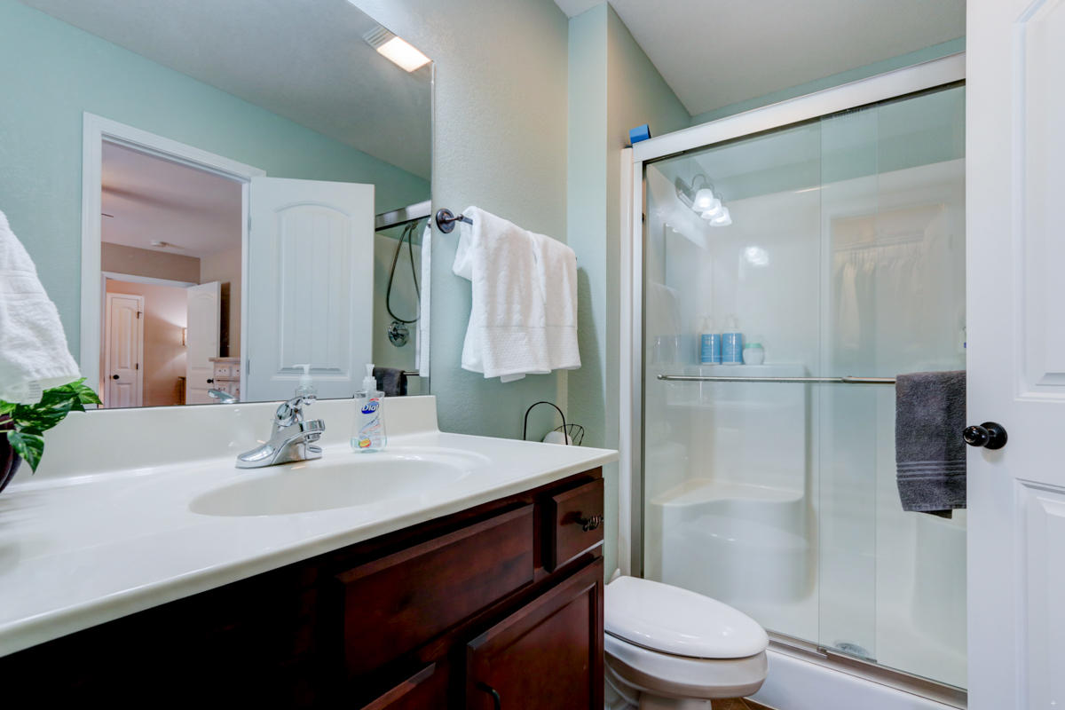 7651 Applecross Road Corryton, TN 37721 - Photo 14 of 20 Master Bath