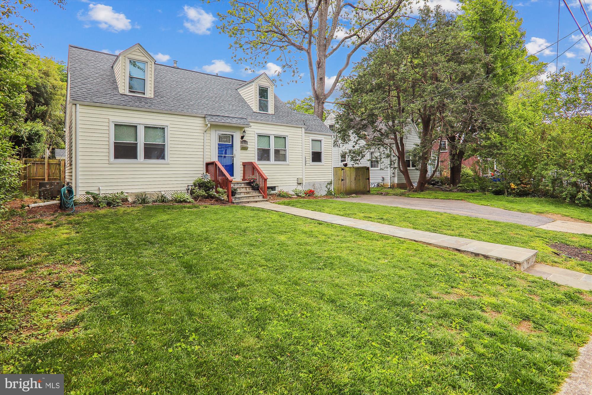 9905 Lorain Avenue Silver Spring, MD 20901 - Photo 3 of 40 Gallery Image 3