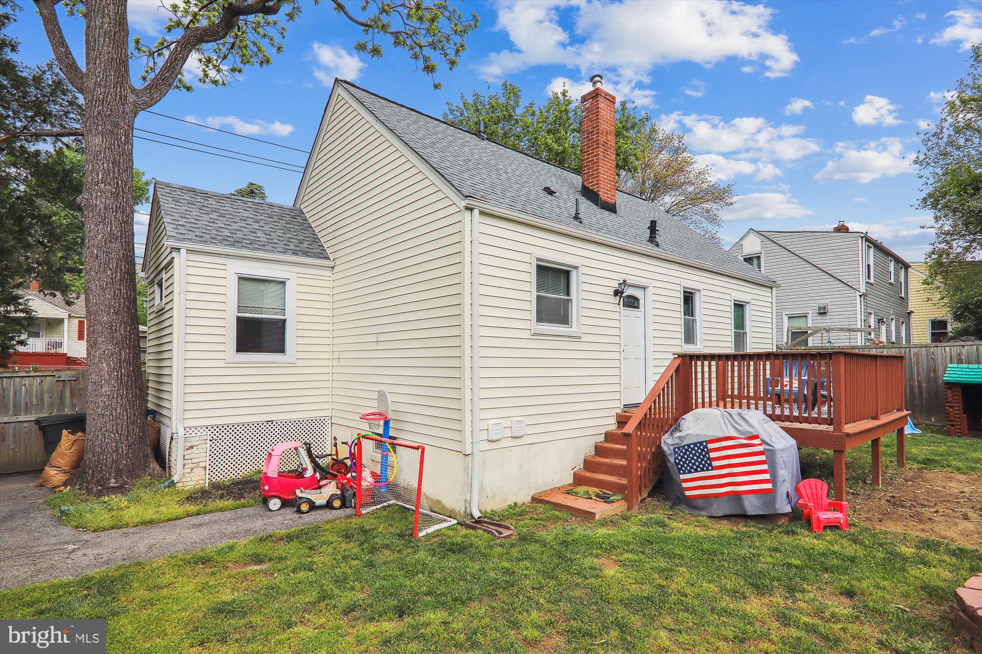 9905 Lorain Avenue Silver Spring, MD 20901 - Photo 36 of 40 Gallery Image 36