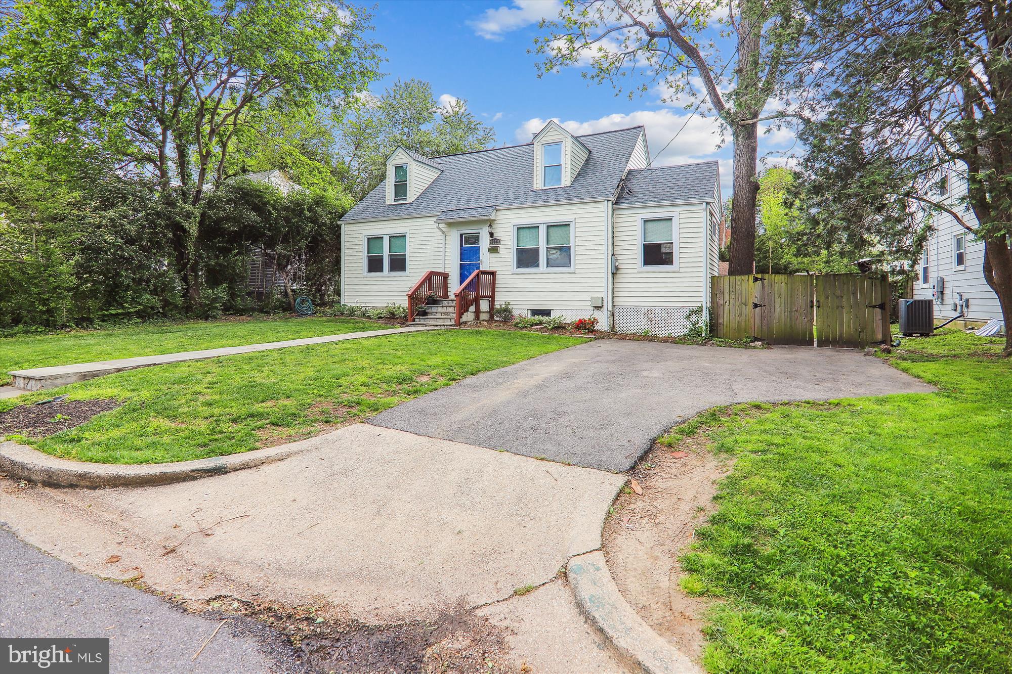 9905 Lorain Avenue Silver Spring, MD 20901 - Photo 4 of 40 Off street parking for 2