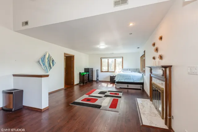 $507,500 | 134 Country Club Drive, Bloomingdale, IL 60108