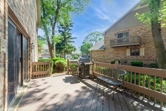$507,500 | 134 Country Club Drive, Bloomingdale, IL 60108