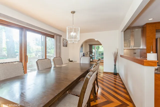 $507,500 | 134 Country Club Drive, Bloomingdale, IL 60108