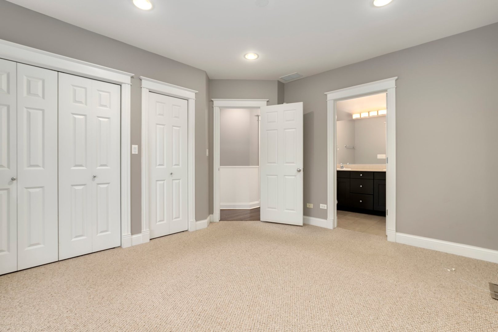 3211 North Racine Avenue, Unit 2 Chicago, IL 60657 - Photo 16 of 22 an empty room with closet area