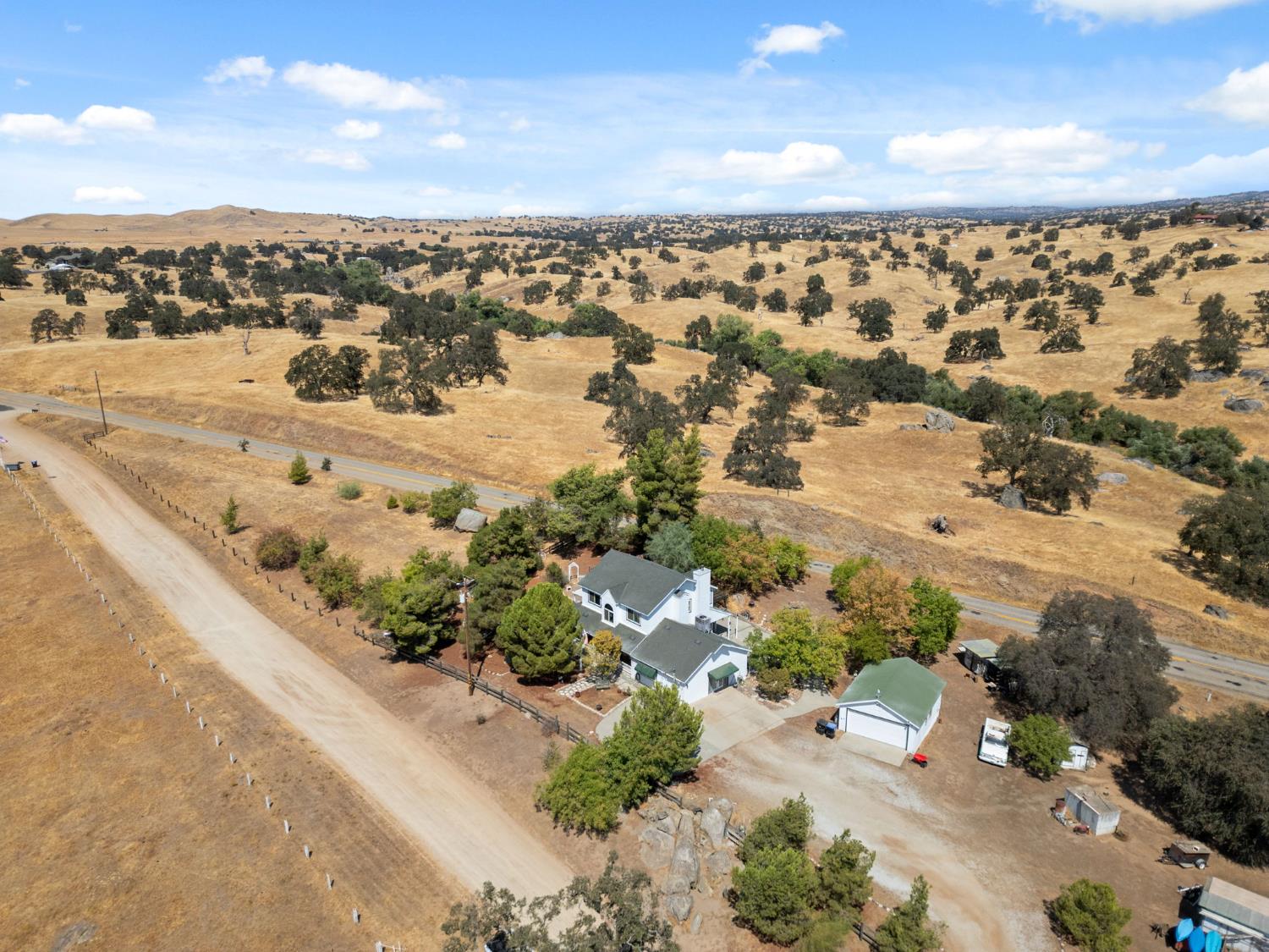 35670 Road 603 Raymond, CA 93653 - Photo 52 of 61 a view of a city