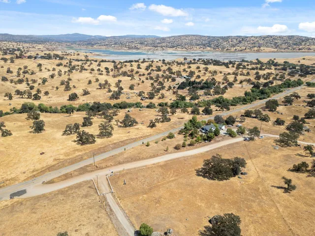 $449,900 | 35670 Road 603, Raymond, CA 93653