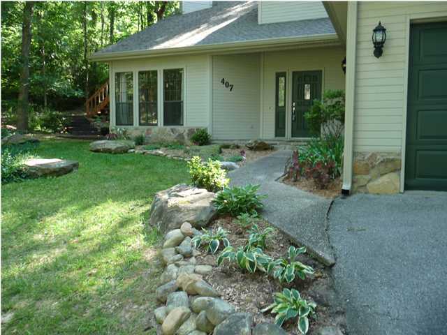 407 Dunsinane Road Signal Mountain, TN 37377 - Photo 1 of 25 Primary Photo