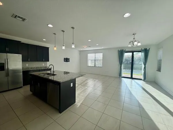 a sign broad on the side of a building