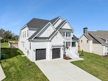 $1,099,000 | 1071 Oakhall Drive, Mount Juliet, TN 37122